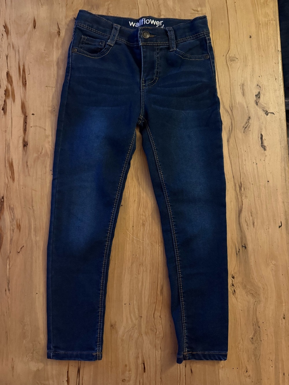 ✨ NEW WallFlower Girl Jeans – Size 6 ✨